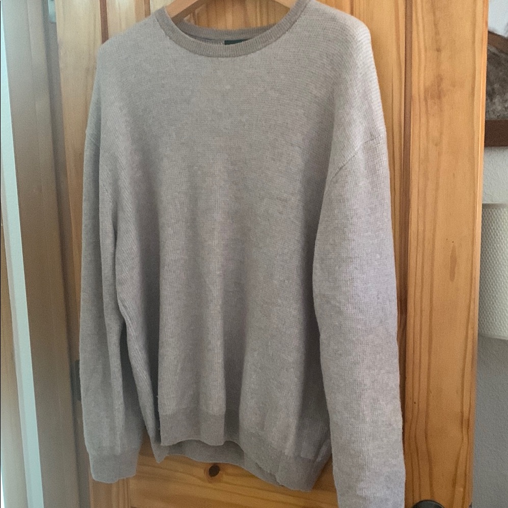 Orvis Men's Pure Cashmere Light Taupe Crewneck Sweater